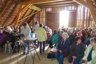 2019-4-29-ZE-UE-bia-Pflanzentauschtag-SP Warten auf Vortrag