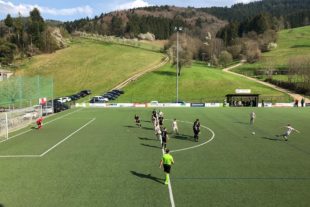 2019-4-3-BI-PB-bsch-DJK-2019 DJK vs Orschweier MArvin Totzke Freistoßtor