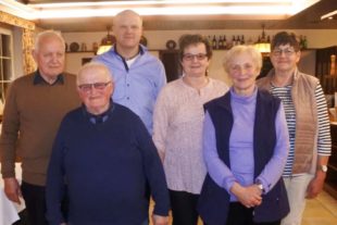 2019-4-3-NO-Evelyne Pfundstein-Chor der Klänge-Mitgliederversammlung-Ehrung