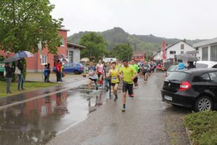 2019-4-30-BI-ske-Straßenlauf Biberach-start_10_km