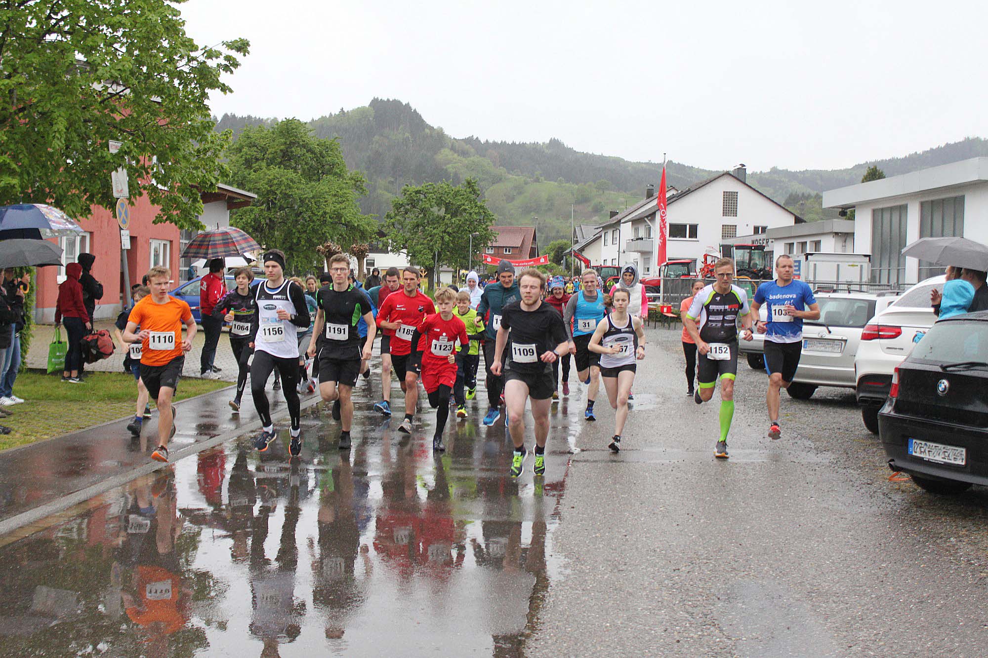 2019-4-30-BI-ske-Straßenlauf Biberach-start_5_km