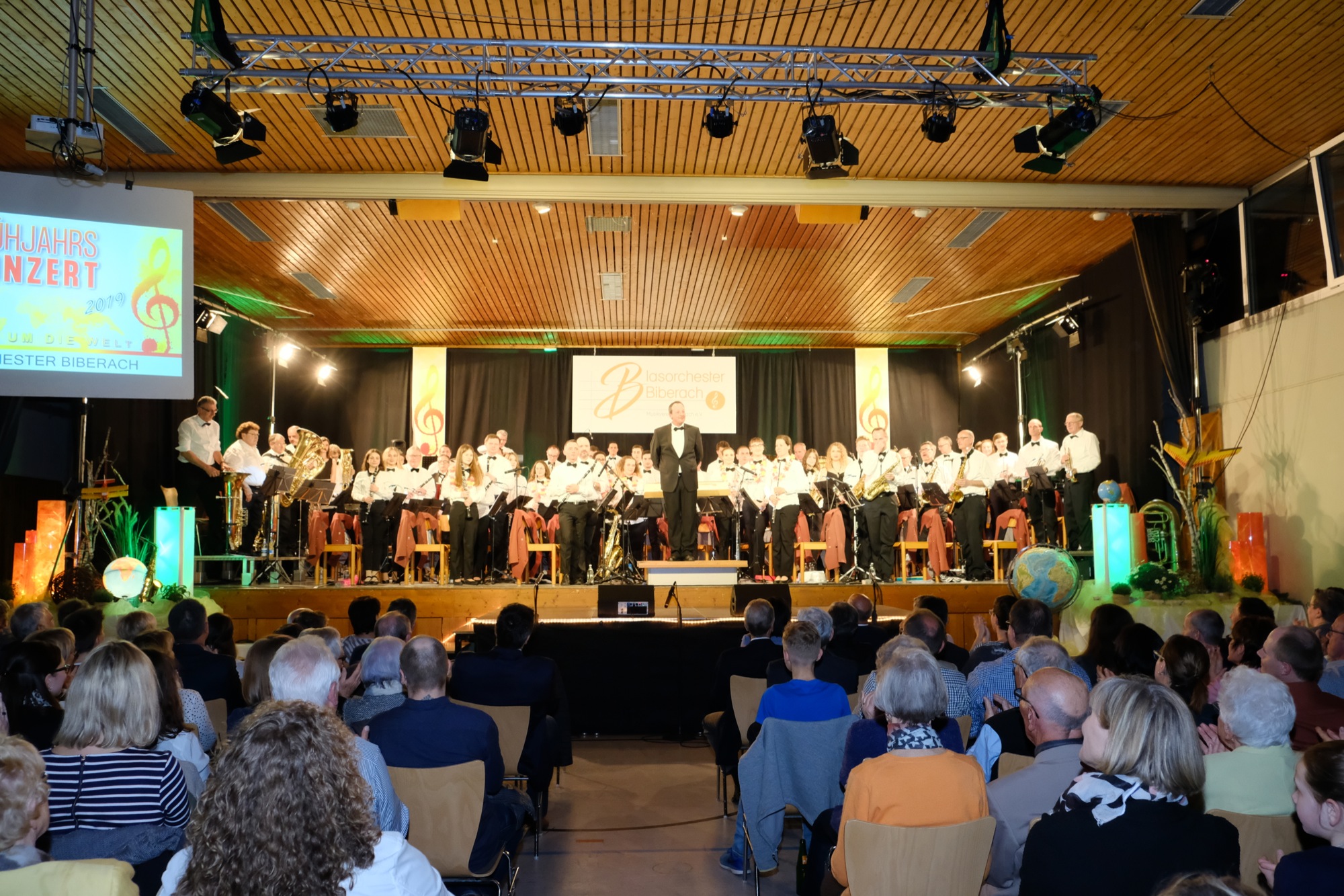 2019-4-8-BI-vo-Frühjahrskonzert Blasorchester- Orchester Komplett DSCF6567