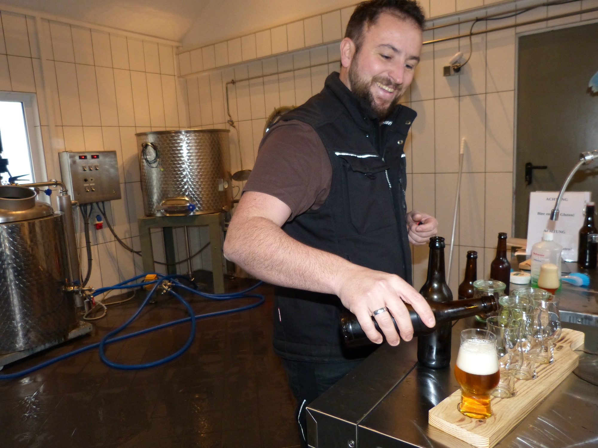 2019-5-3-ZE-UE-bia-Biereckle-Einschenken Alst