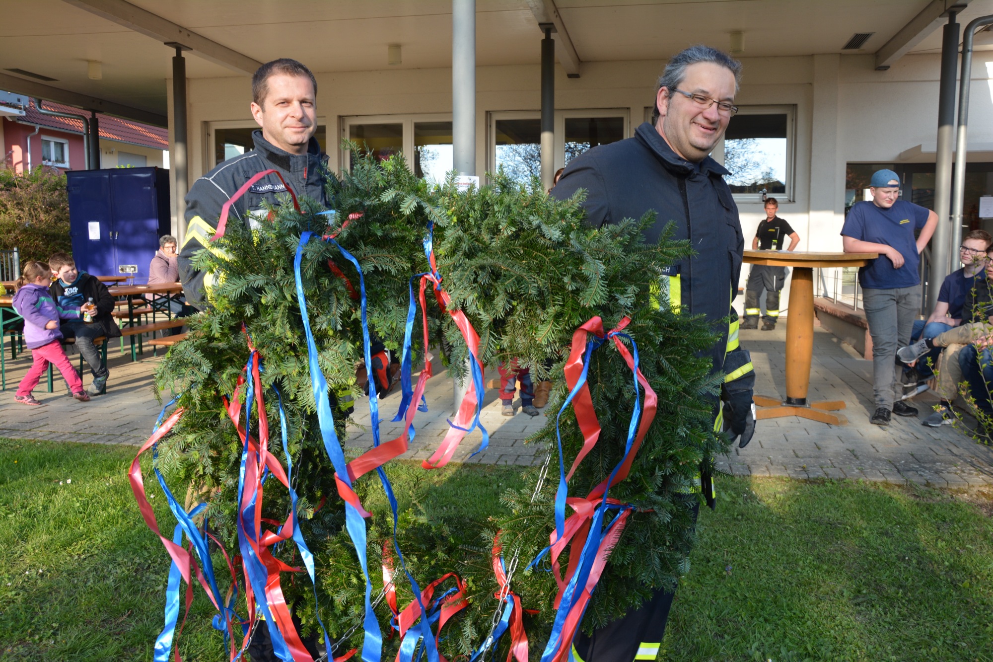 2019-5-3-ZE-UE-hps-Maibaumstellen-DSC_6850 2