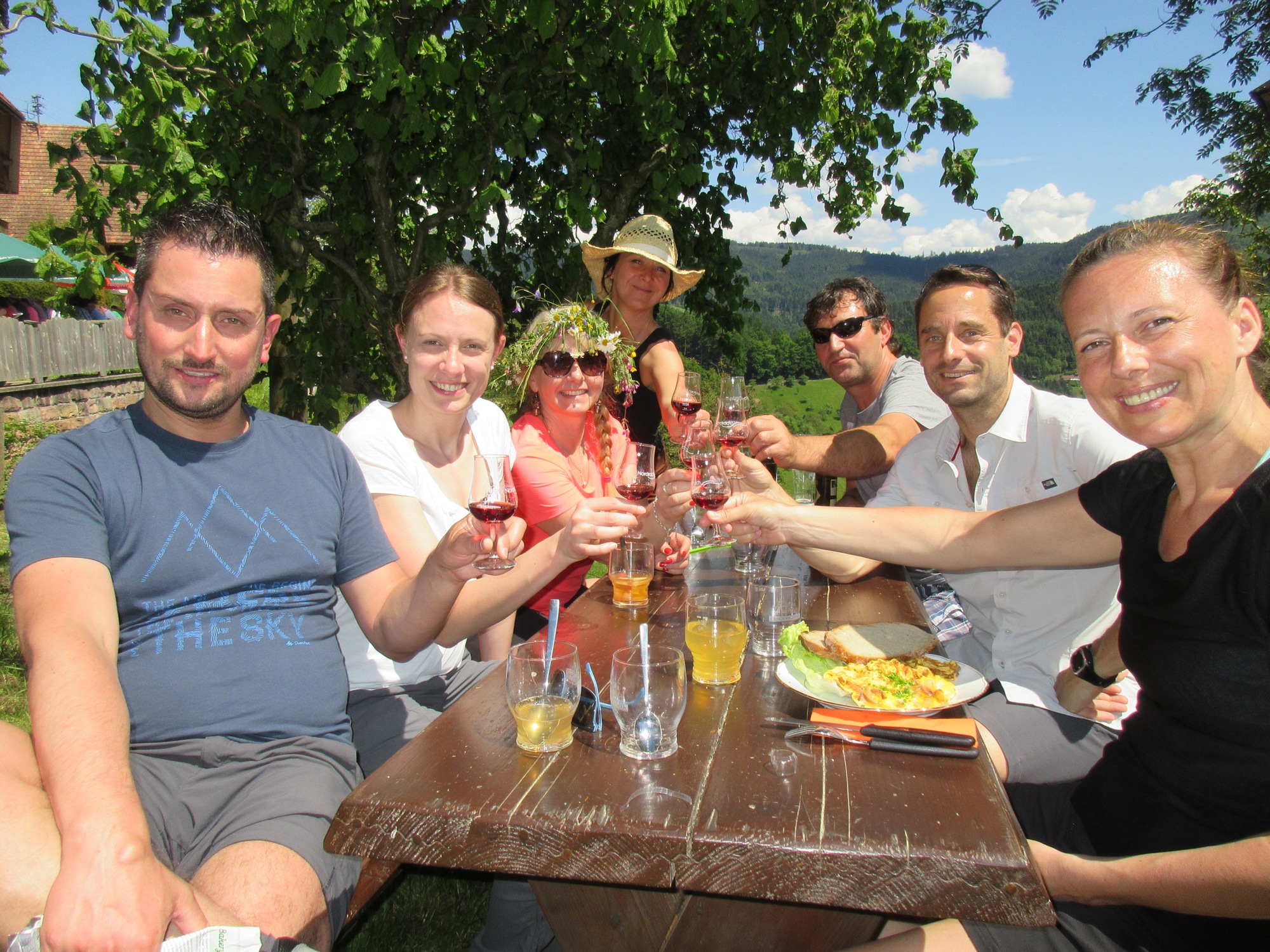 2019-6-18-NO-Tourist-Info-Brennhislitag-Wandergruppe