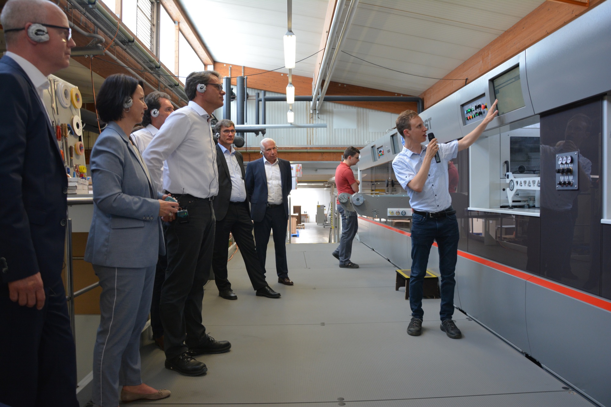 2019-6-26-BI-hps-Karl Knauer neue Stanzmaschine-DSC_7971 2