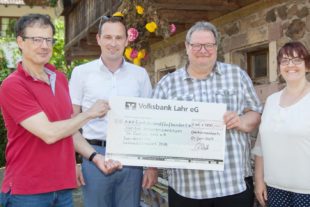 2019-6-5-OH-kal-Spende Weihnachtsmarkt-zvkIMG_8250b