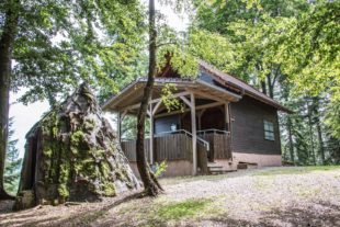 Tourist-Info Zell am Harmersbach: Geführte Wanderung zur Kuhhornkopf-Hütte mit Einkehr und Musik