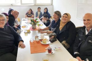 2019-6-5-ZE-UH-Ortenaukreis-Polizei Stellt sich vor Cafe International1