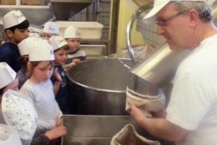 2019-6-7-OH-Kiga Sonnenblume Bäckerbesuch CIMG3471 (2)