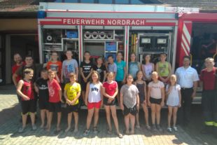 2019-7-10-NO-Grunschule Nordrach besucht Feuerwehr-IMG_20190626_121804