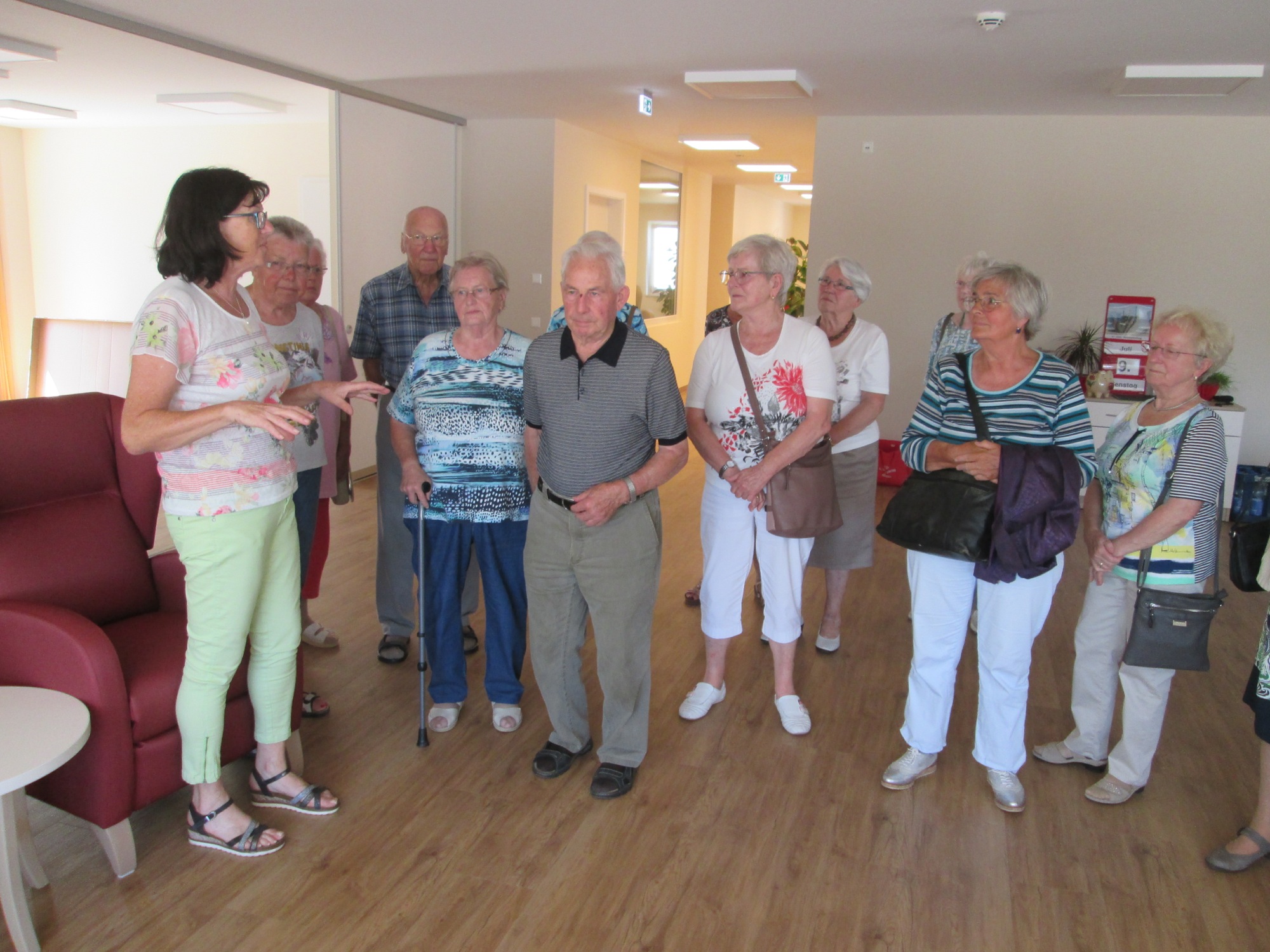 2019-7-15-BI-Altenwerk Biberach-Besuch Nachbarschaftshaus Alter Sportplatz-Besuch Tab