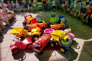 2019-7-3-OH-Kiga Sonnenblume-Fahrzeugweihe-20190625_102541