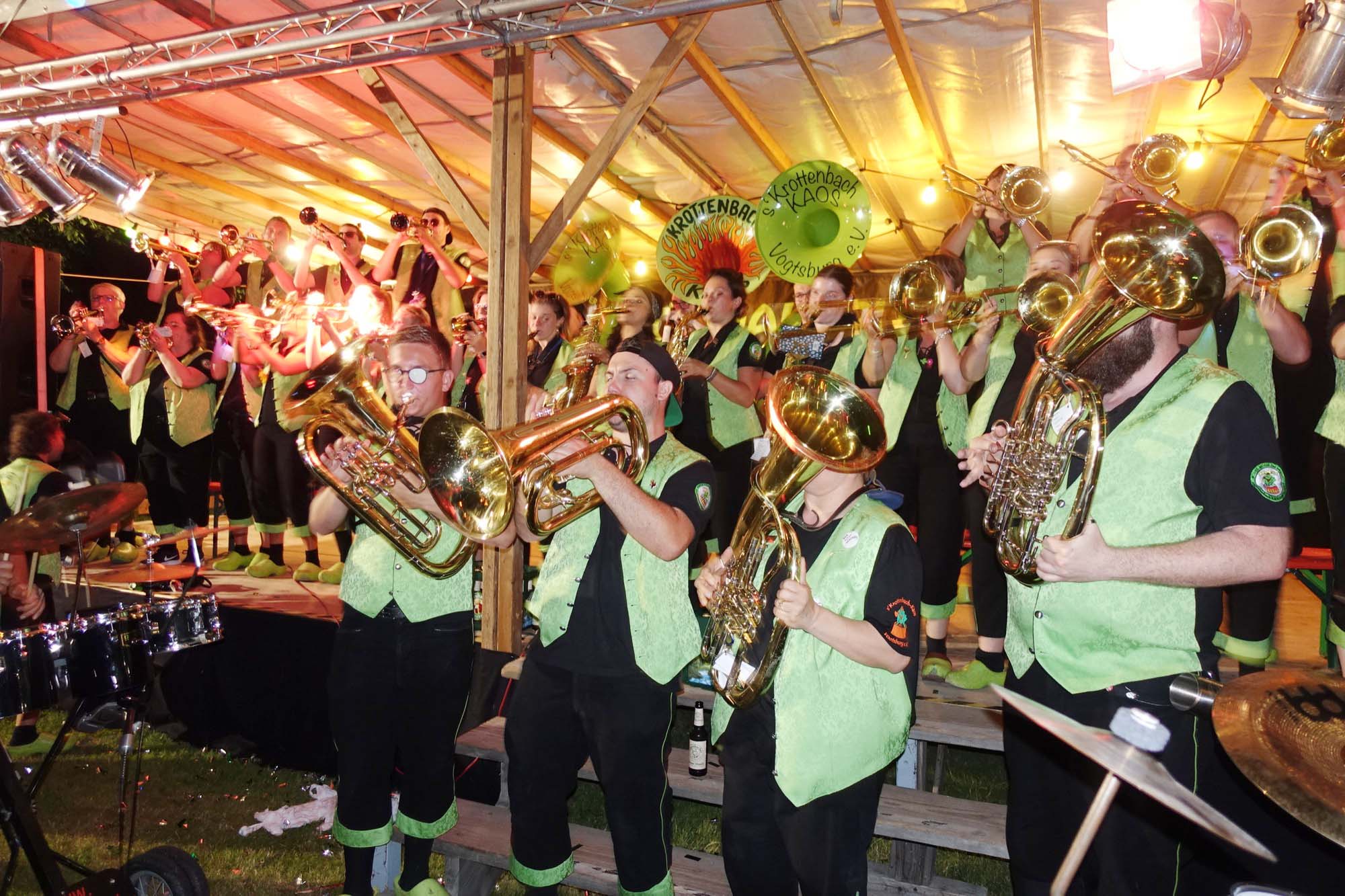 2019-7-3-ZE-UH-hpw-Guggenmusik Open-Air-gugge-open-Air 2019 (10)