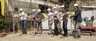 Spatenstich weckt Rundofen aus seinem Dornröschenschlaf