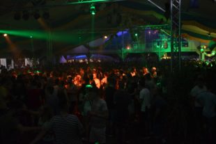 2019-7-31-ZE-UE-Freitag-Beach Party