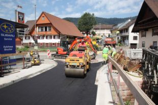 2019-7-5-OH-kal-Riersbachbrücke-Schwarzdecke eingebaut-zvkIMG_9016