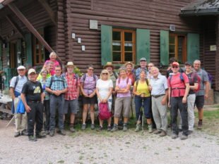 Auf Arbeit in der Heimat folgt ein Wanderausflug nach Schönwald
