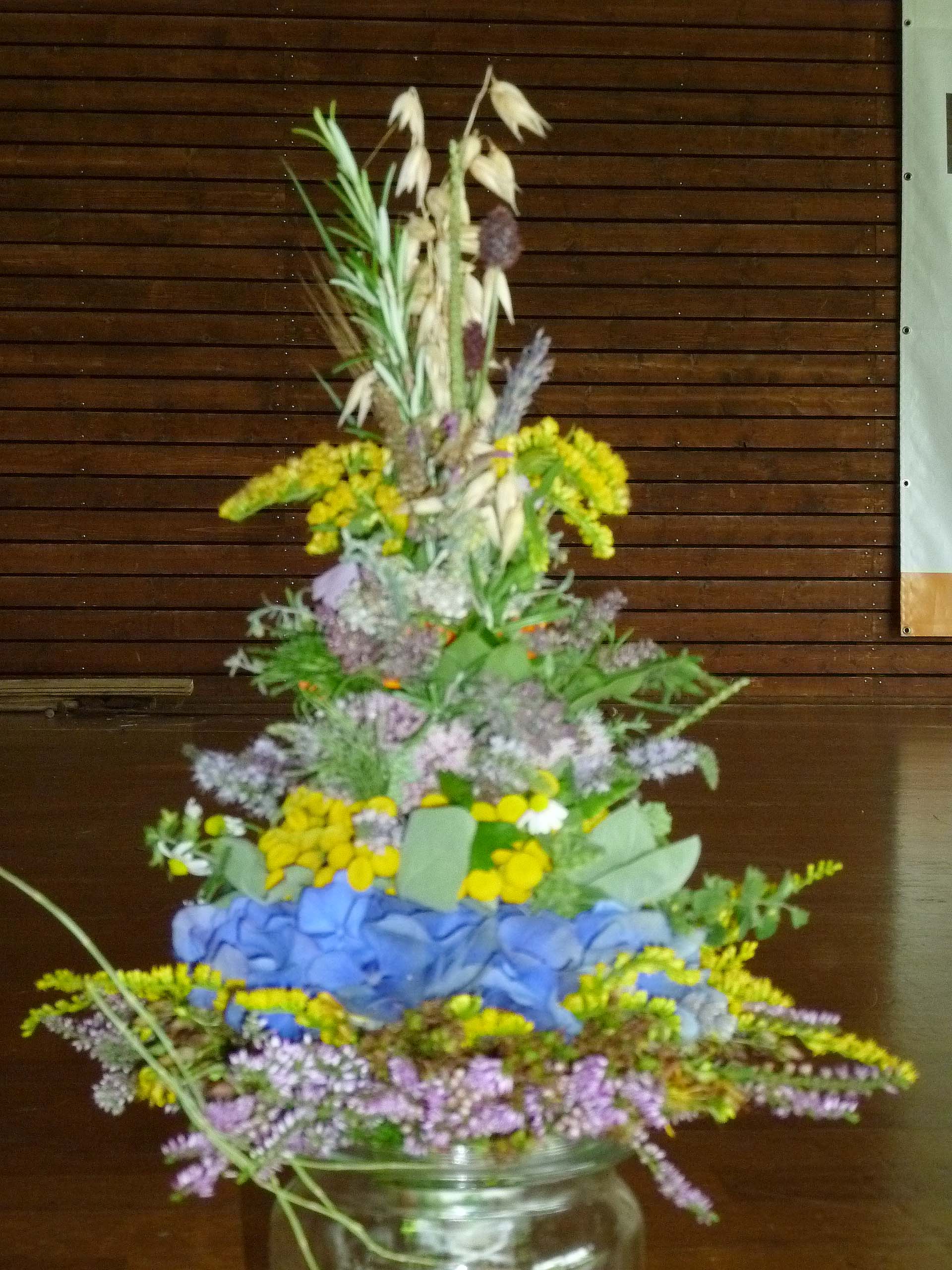 2019-8-16-NO-ak-Kräuterbüschelbinden P1020132