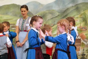 2019-8-23-OH-bia-Heimatsommer-+ kleine Trachtentänzer (2)