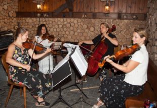 Volles Haus beim 40-jährigen Jubiläum des Zuwälder Stübles