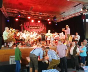Bombastische Stimmung beim Oktoberfest des TV Biberach