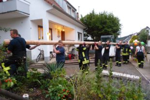 2019-9-25-ZE-UH-bia-Ortsvorsteher Schütze-Maibaum-u-Baumtragen