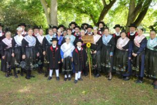 2019-10-1-NO-ak Trachtengruppe-Cannstatter Vasen P1020168