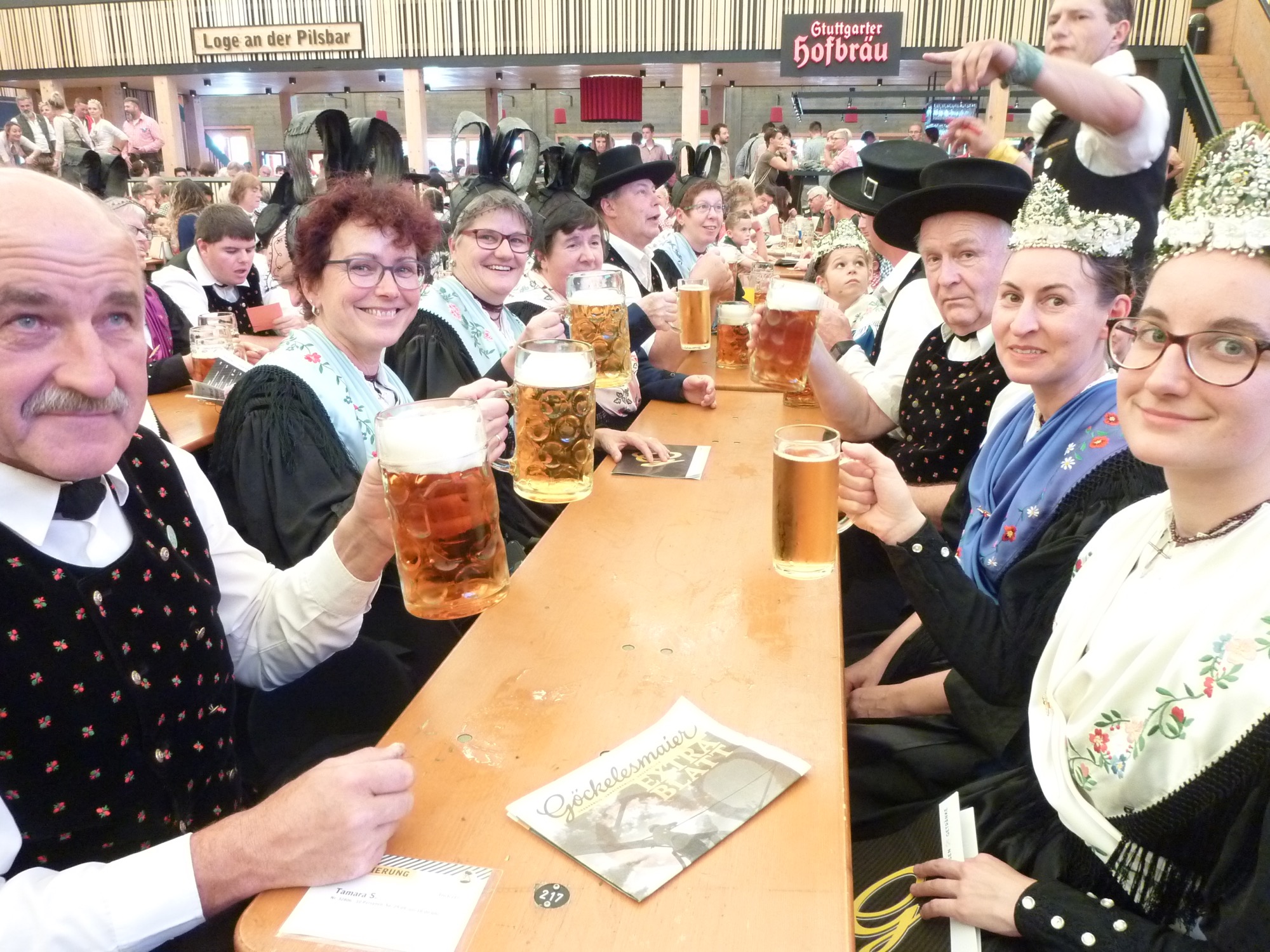 2019-10-1-NO-ak Trachtengruppe-Cannstatter Vasen P1020182