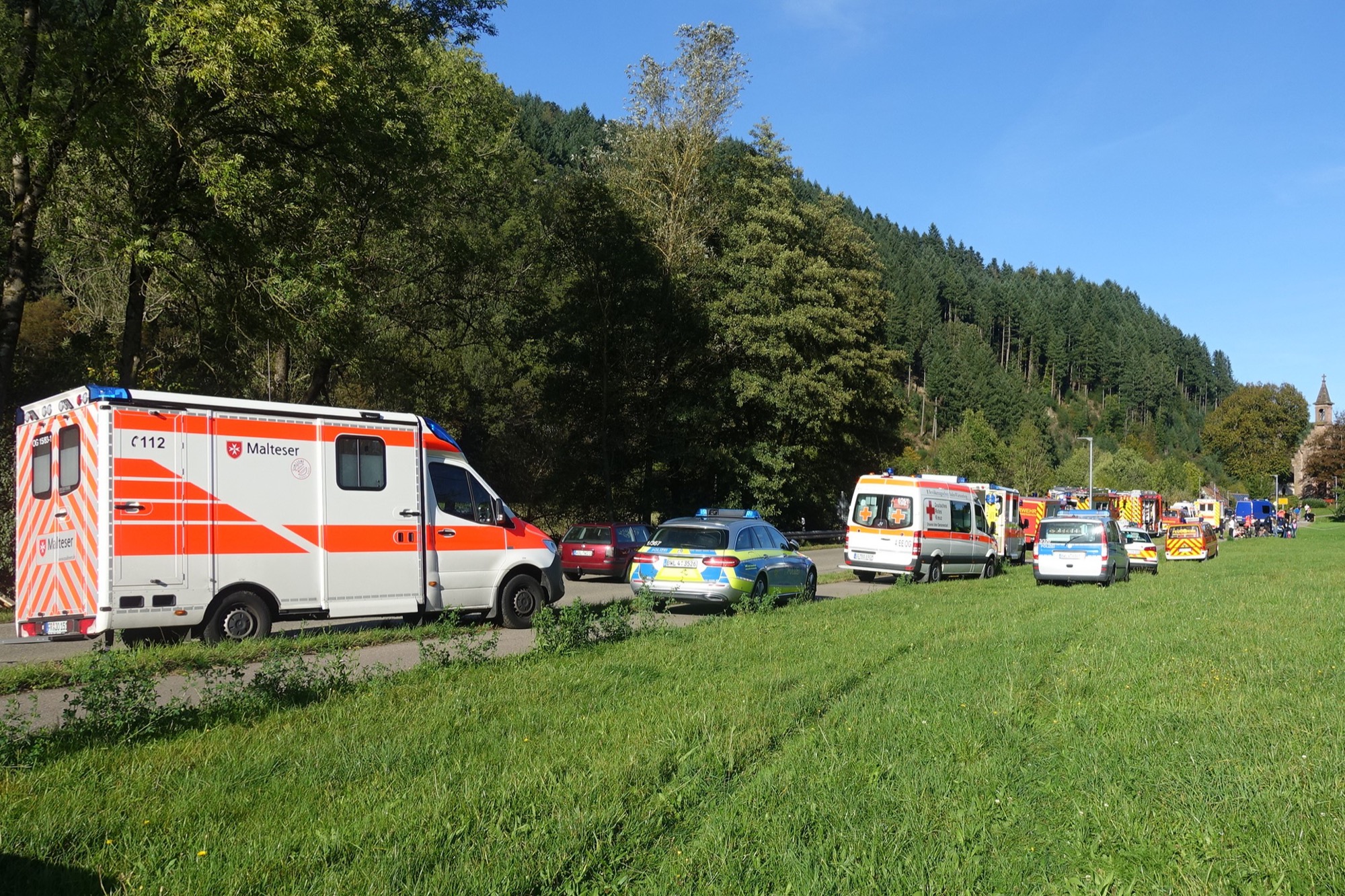 2019-10-14-ZE-UH-hpw-Unfall Traktor Zug Michaelskapelle (19)