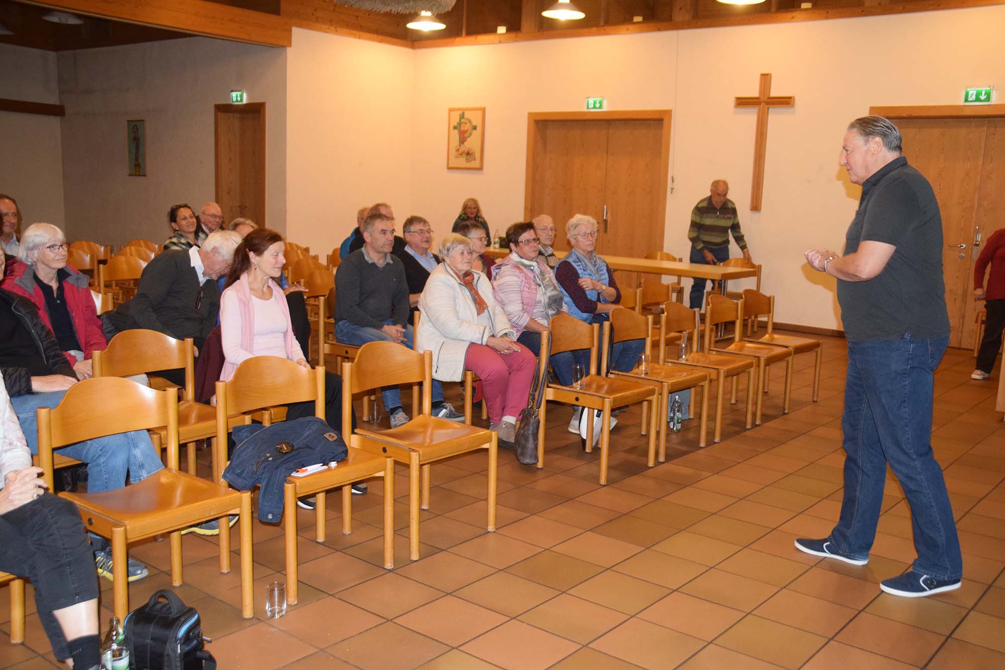 2019-10-16-NO-hv-Vortrag K2 von Bertram Rueb-DSC_1066