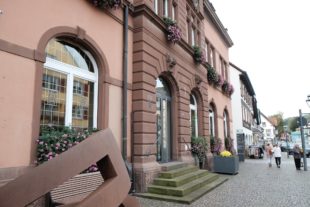 Zeller Rathaus wird ein 9-Millionen-Projekt Erste echte Kostenschätzung für Erweiterung, Umbau und Sanierung liegt auf dem Tisch