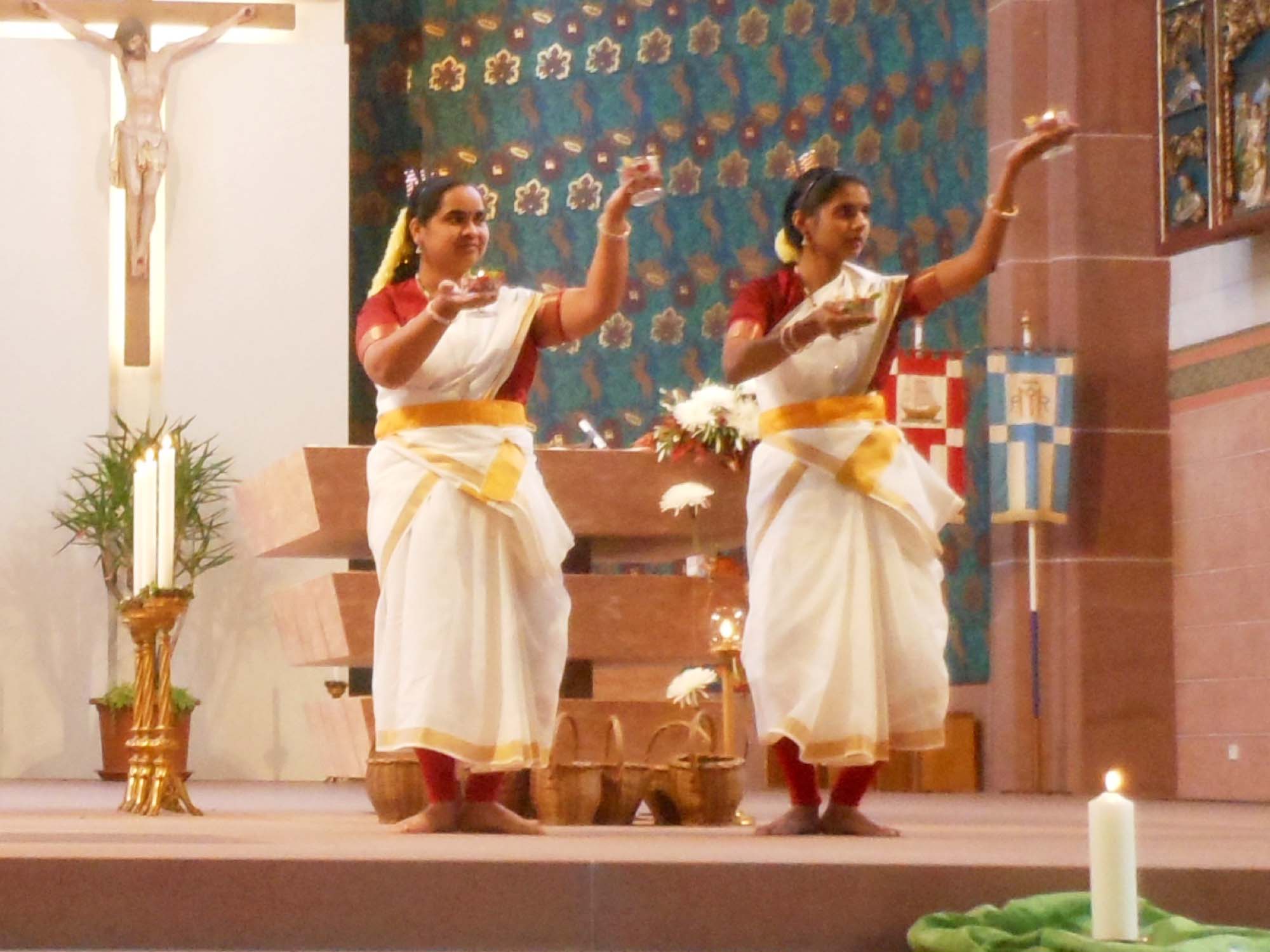 2019-10-31-OH-privat-Missionssonntag-Tanz 2