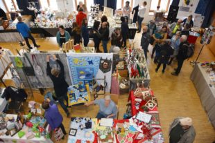 Hobbykünstler-Markt im Kulturzentrum