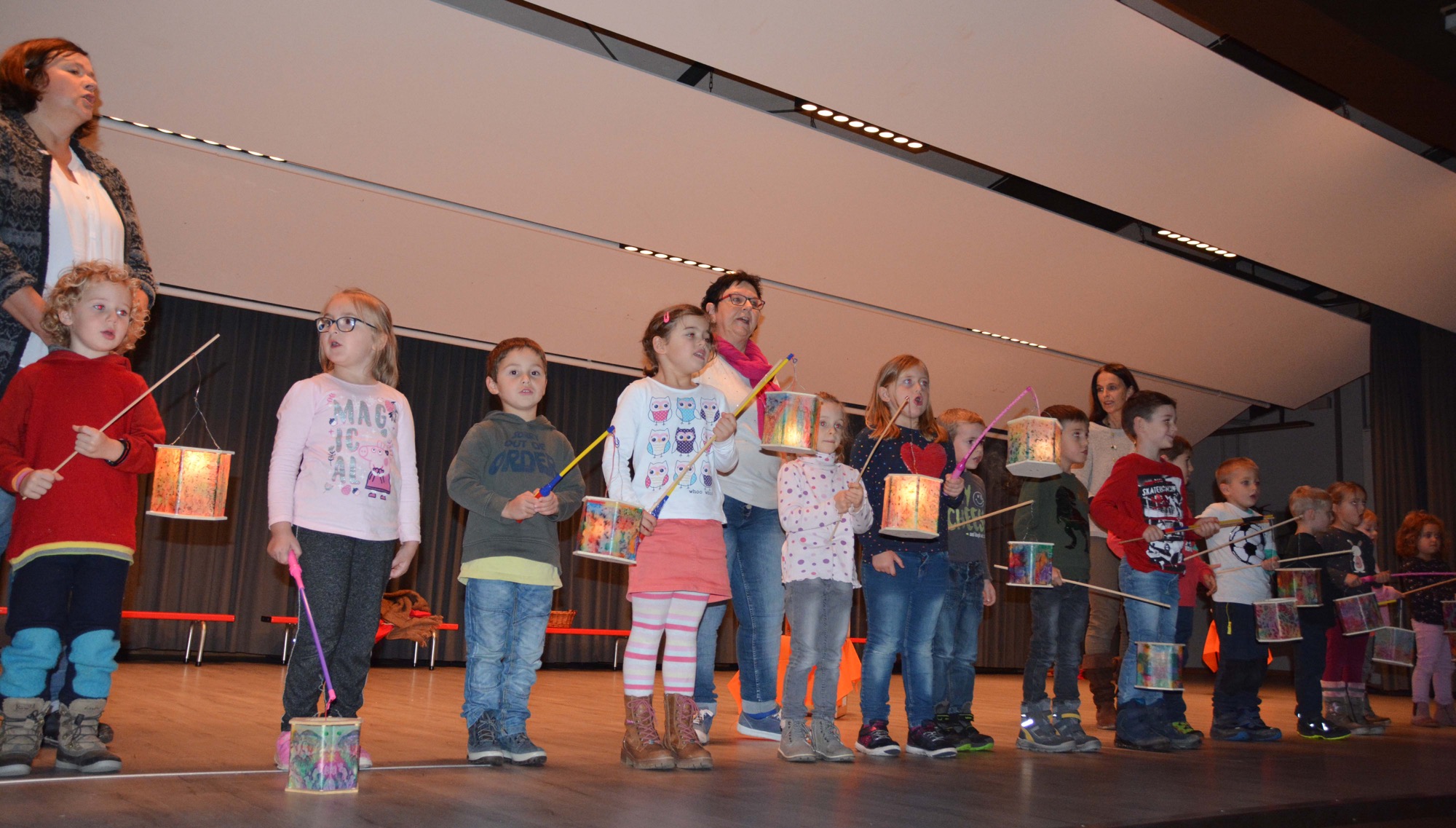 2019-11-11-ZE-UH-hps-Martinsumzug Kleine Wolke Unterharmersbach-DSC_0651 2