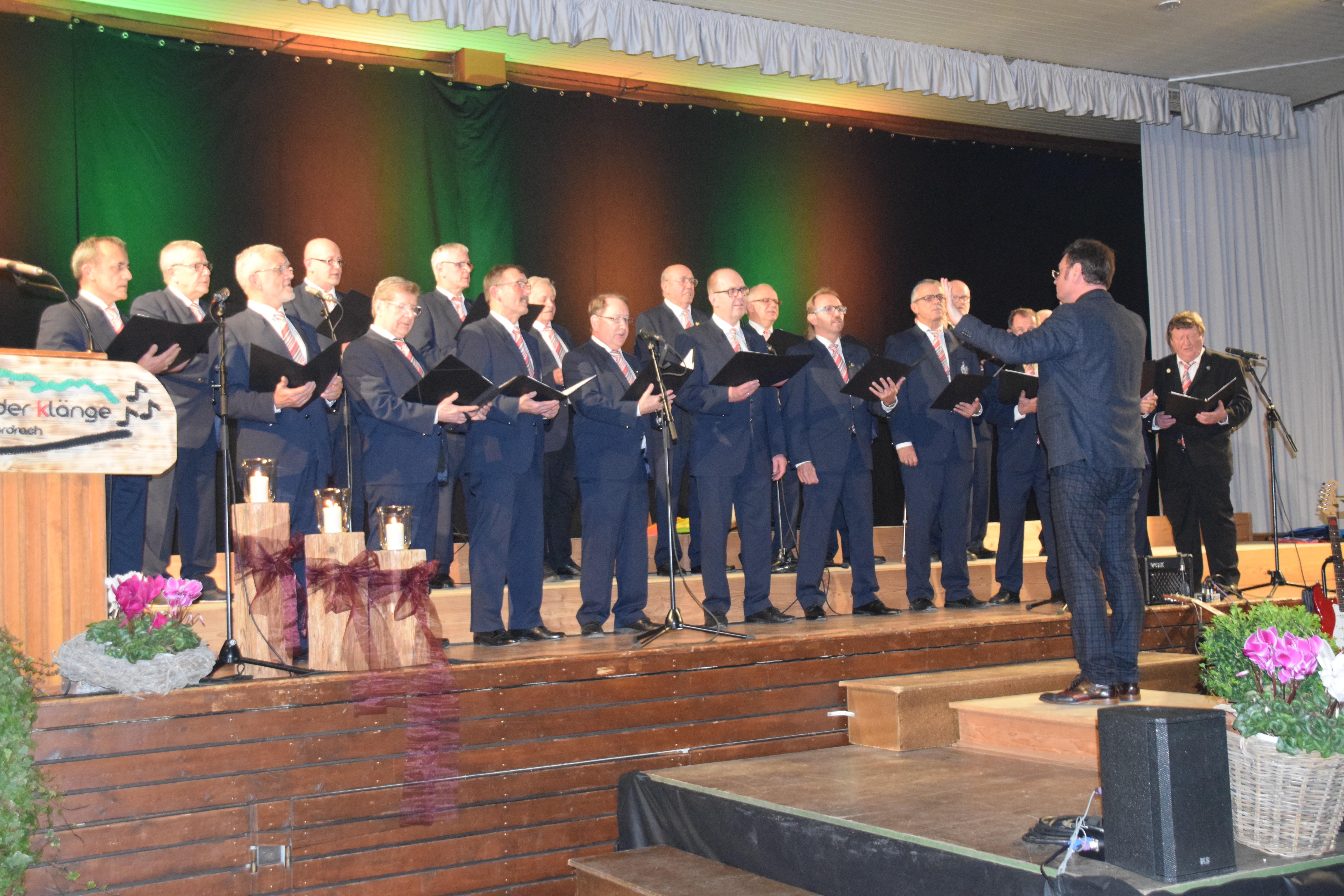 2019-11-25-NO-hv-Chor der Klänge-Jahreskonzert-DSC_1365