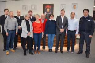 2019-11-27-BI-hps-Hund Büromöble Spende-DSC_1037 2