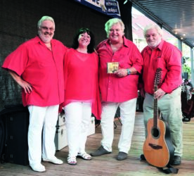 »Jochen & seine Freunde«: Große Schlager-Nacht im Bärensaal