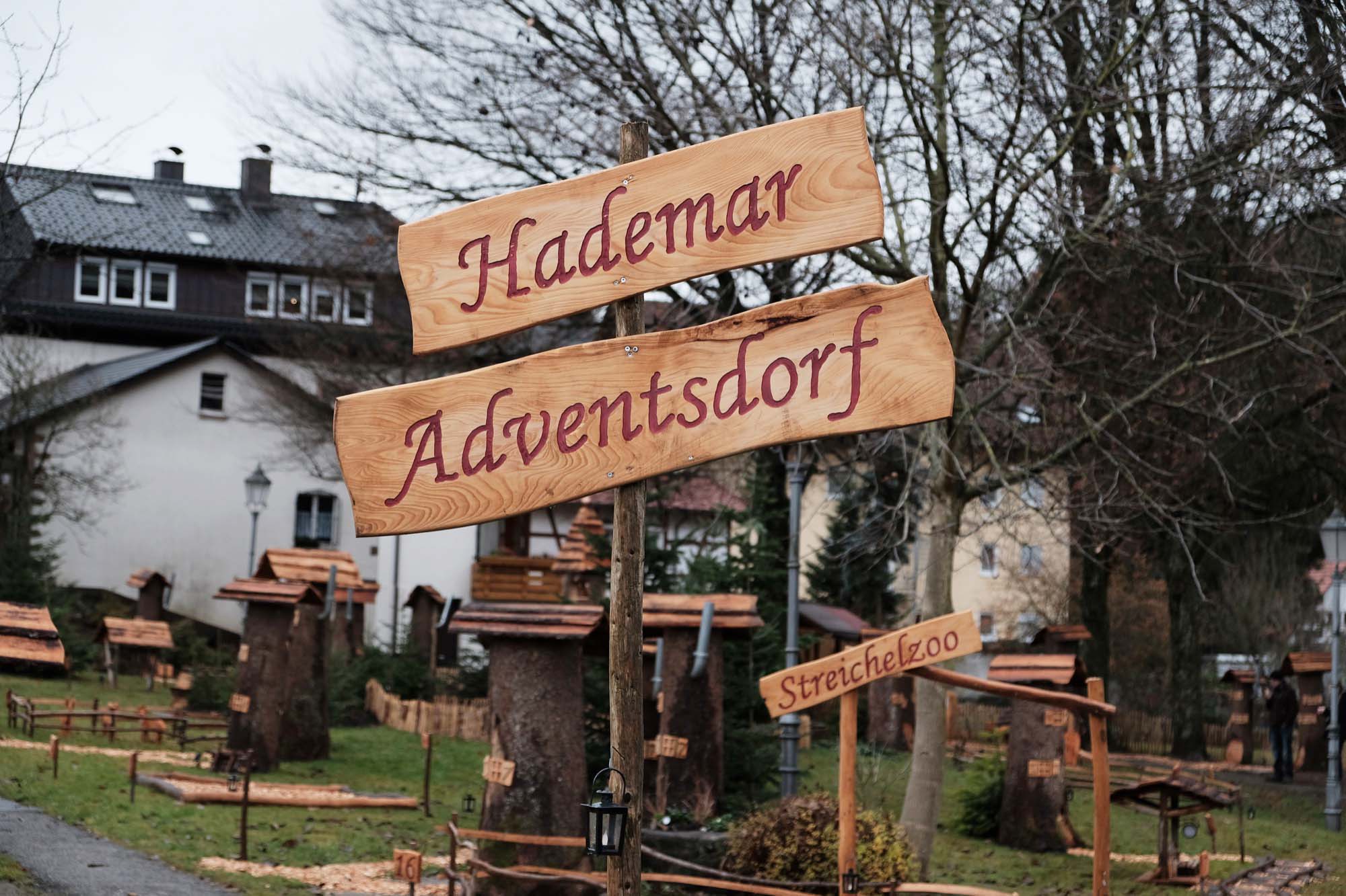 2018-12-1-OH-vo-Hademar Adventsdorf-Archivbild-DSCF3745