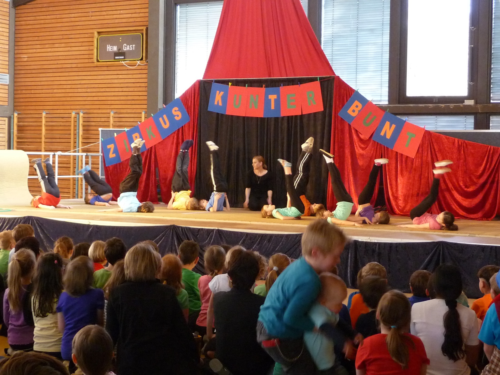 2019-12-11-ZE-UH-GS Uhb-Zirkusprojekt 2020-Zirkusbild