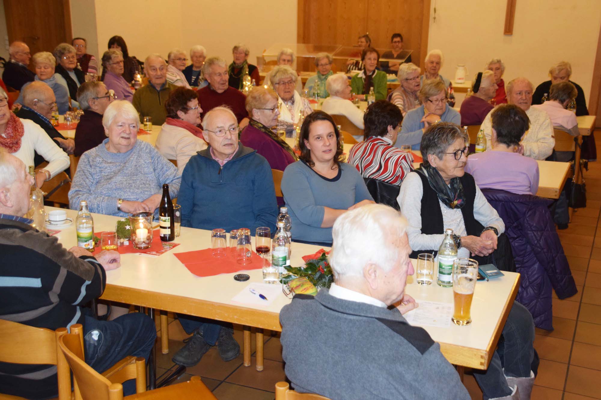 2019-12-13-NO-hv-Adventsfeier-Altenwerk NO-DSC_0065