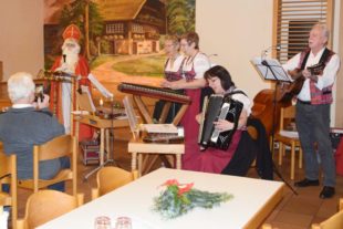 2019-12-13-NO-hv-Adventsfeier-Altenwerk NO-DSC_0067