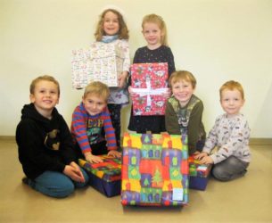 Weihnachtsgeschenke für Kinder in Bosnien und Serbien