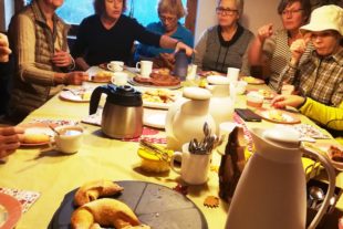 b2d217785a2c7fbb99be30d672c8137452c25d3b94c8f6d614f6a8ed54125dbd