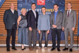 2019-12-20-ZE-UH-hpw-AAM-Weihnachtsfeier-6DJg-rkc_jpeg