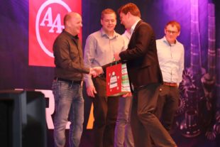 2019-12-20-ZE-UH-hpw-AAM-Weihnachtsfeier-wajQUvGI_jpeg