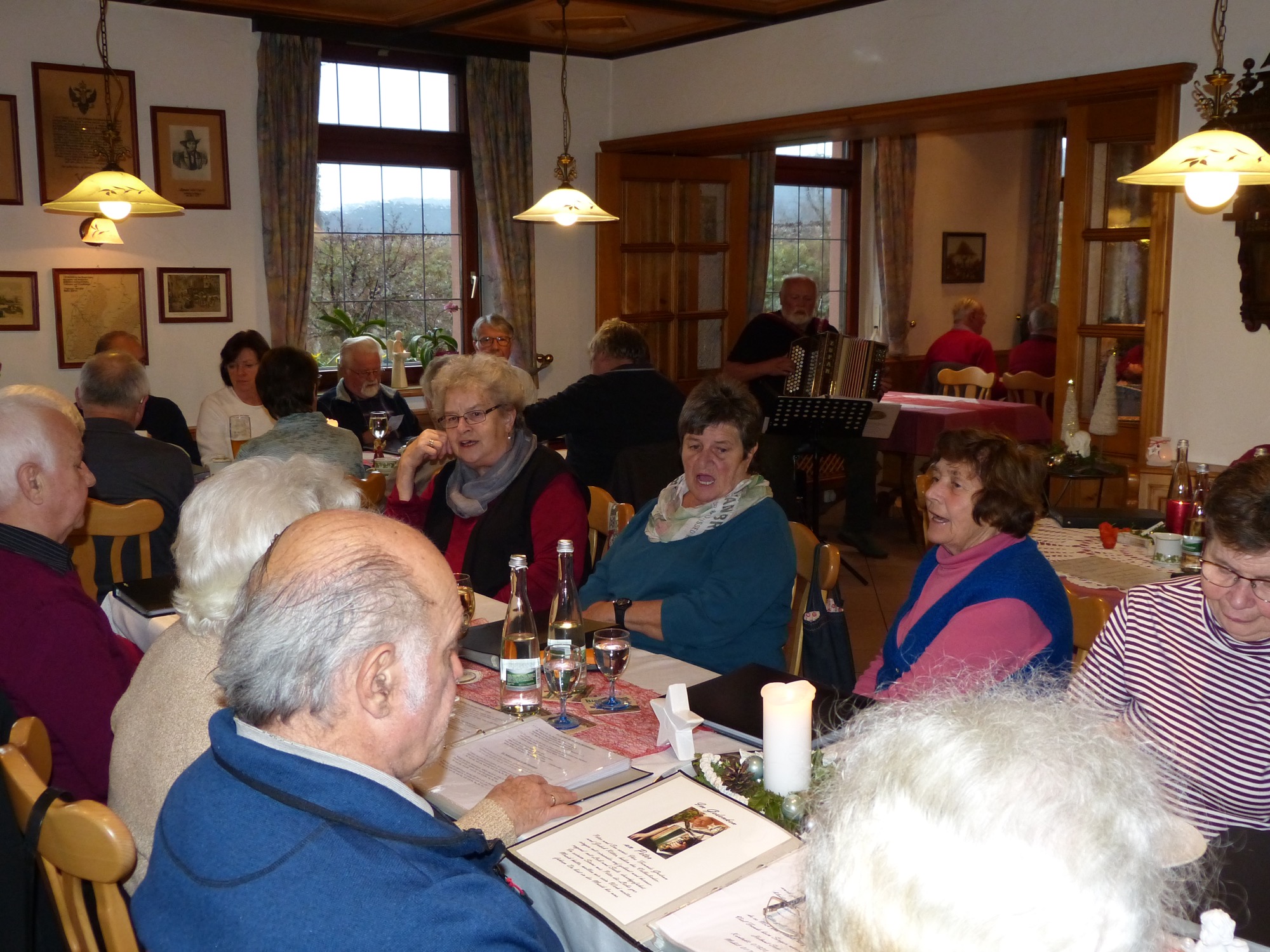 2019-12-23-ZE-UE-bia-Volksliedersingen Singen 1