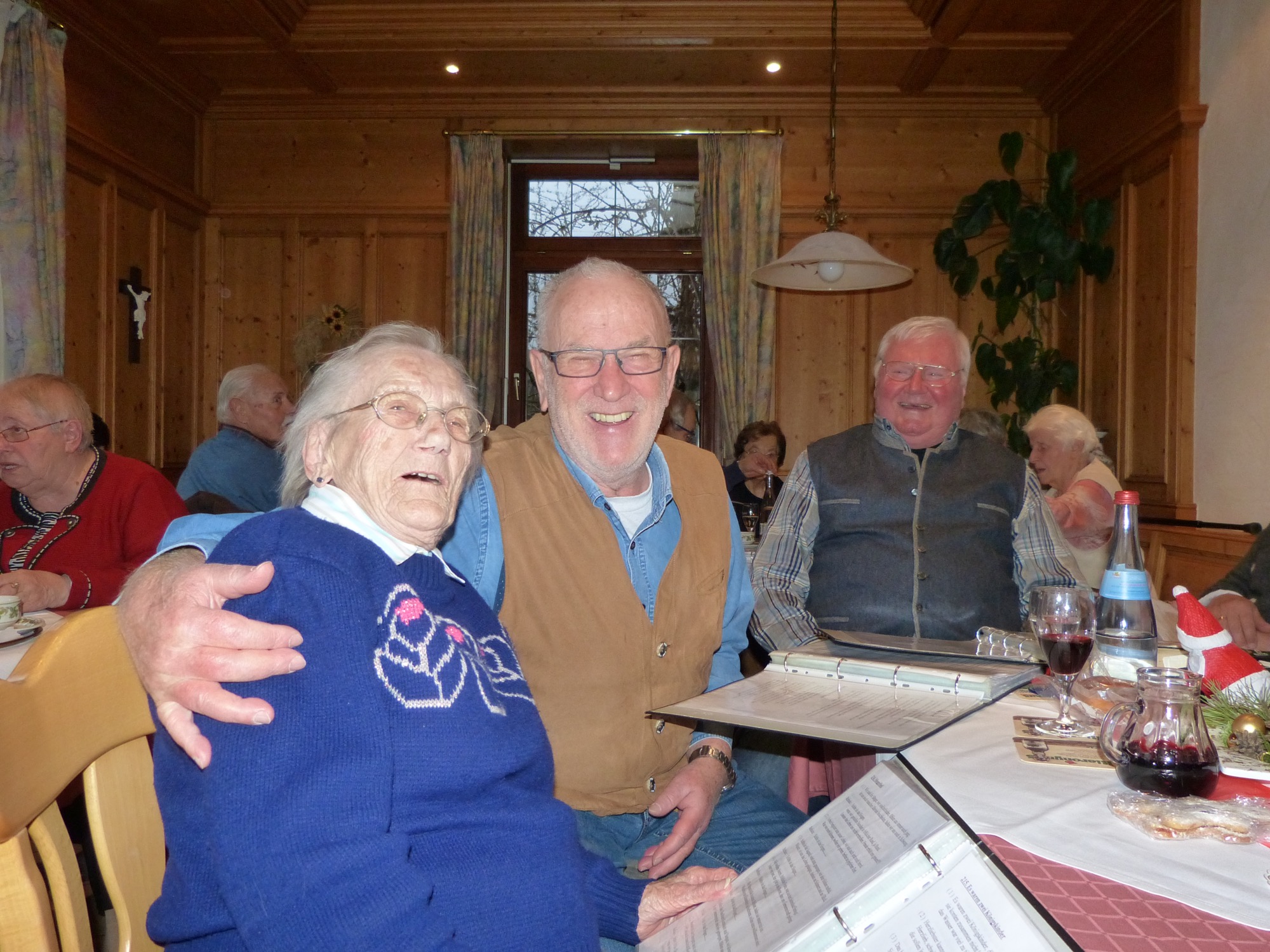 2019-12-23-ZE-UE-bia-Volksliedersingen-u-Karlheinz Haas und Erika