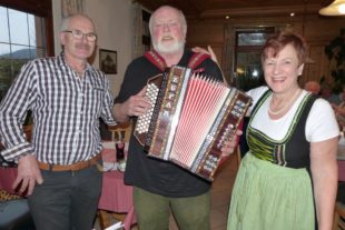 2019-12-23-ZE-UE-bia-Volksliedersingen-u-Trio