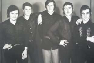 2020-1-10-BI-privat-Ramonas-Ramonas schwarzes Hemd